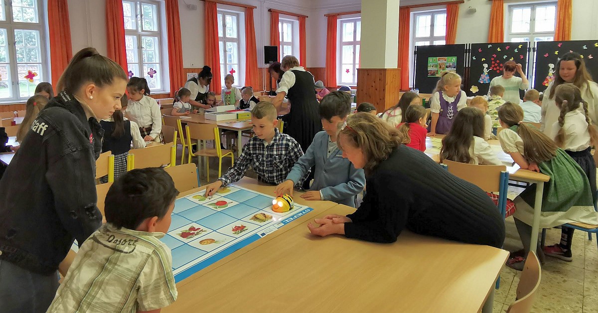 Német nemzetiségi hallgatók a Soproni Német Nemzetiségi Általános Iskola nemzetiségi napján